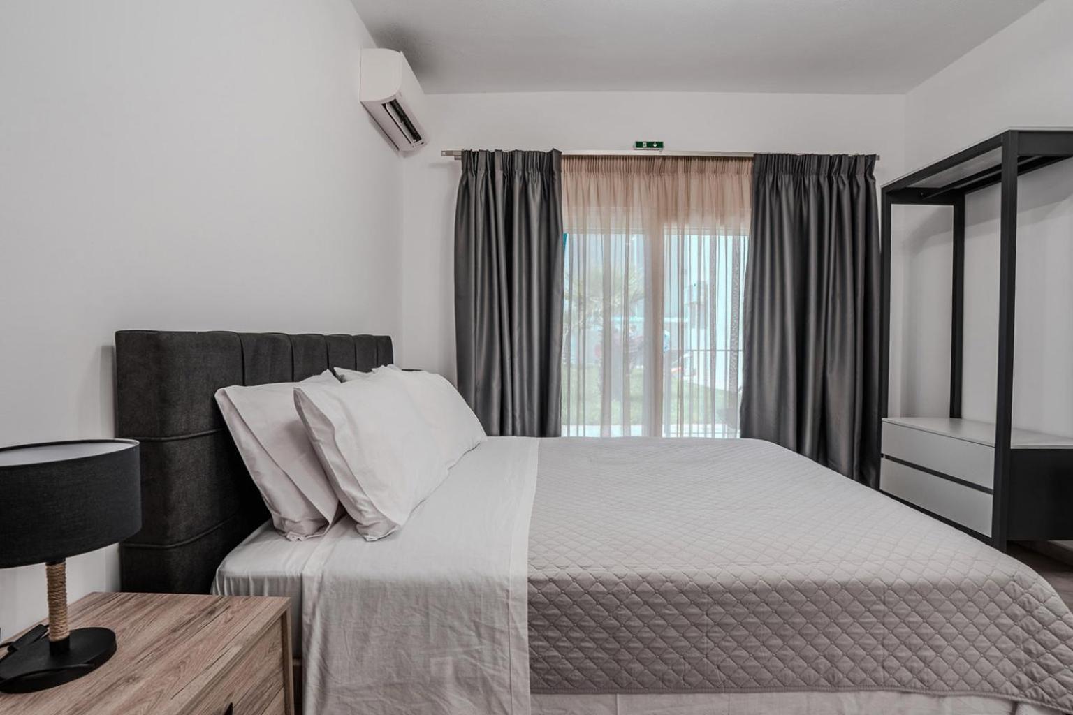 Charisma Resort Imeros Екстериор снимка